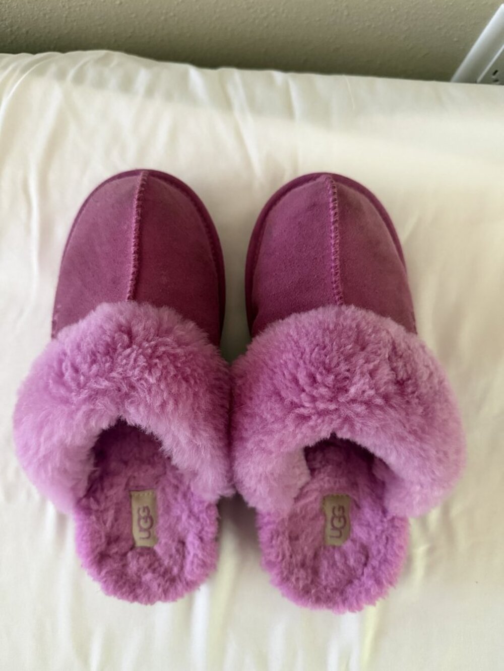 UGG Kids Cozy II Slippers Hot Pink Kids Size 4